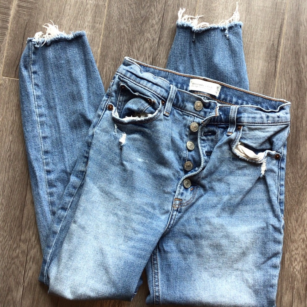 Abercrombie & Fitch ultra high rise ankle straight